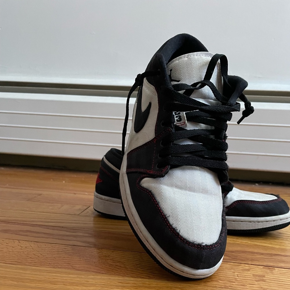 Jordan 1 Low SE Utility White Black Gym Red (Women's)